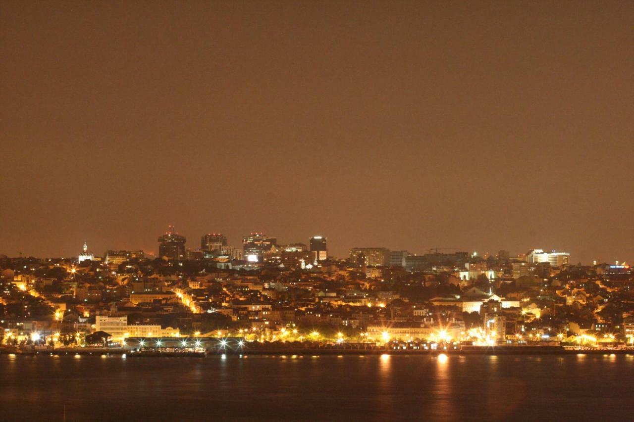 Penthouse Bellevue Apartment Almada Exterior foto